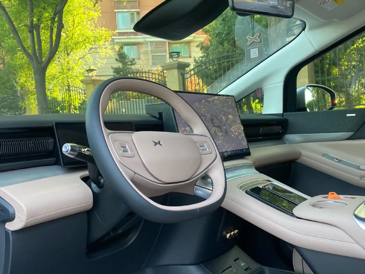 2024 Xpeng X9 BEV 101.5KWH,autocango,china used car exporter,china ev exporter,chinese used car exporter,chinese used ev exporter