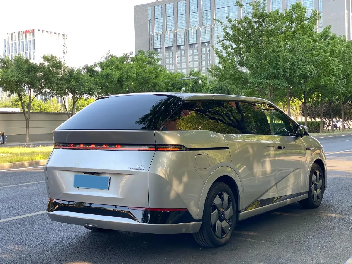 2024 Xpeng X9 BEV 101.5KWH,autocango,china used car exporter,china ev exporter,chinese used car exporter,chinese used ev exporter