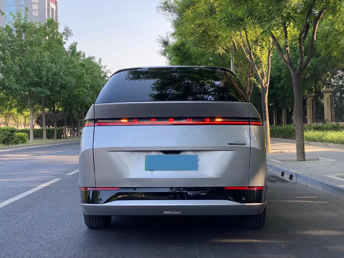 2024 Xpeng X9 BEV 101.5KWH,autocango,china used car exporter,china ev exporter,chinese used car exporter,chinese used ev exporter