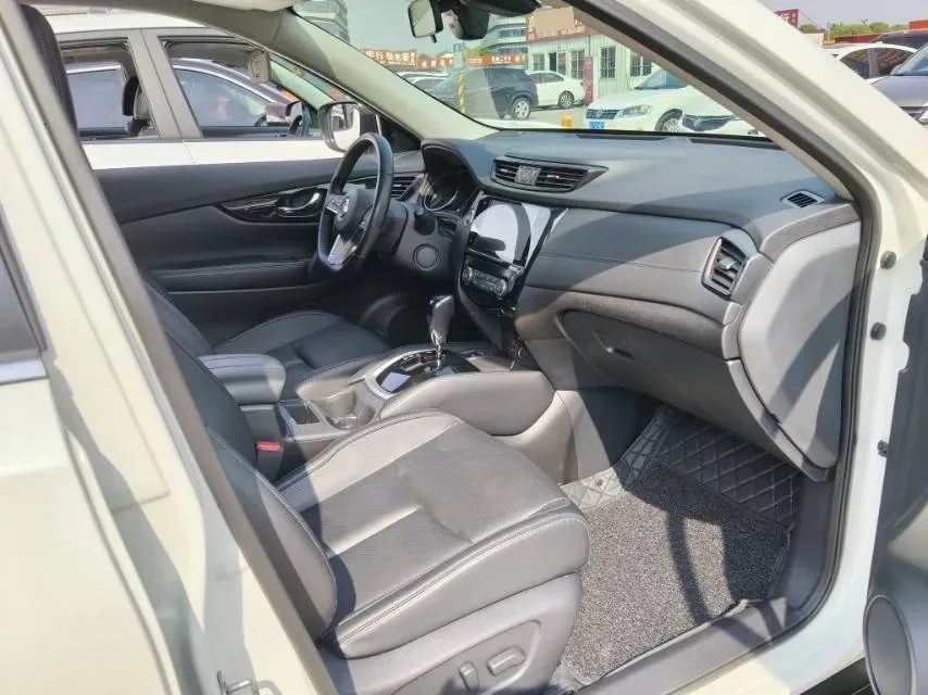 2020 Nissan X-Trail 2.0L 154HP L4 CVT,autocango,china used car exporter,china ev exporter,chinese used car exporter,chinese used ev exporter