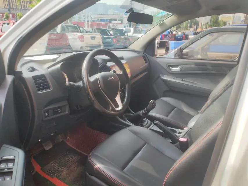 2018 Isuzu RE-MAX Jim 2.8T 116HP L4 5MT,autocango,china used car exporter,china ev exporter,chinese used car exporter,chinese used ev exporter
