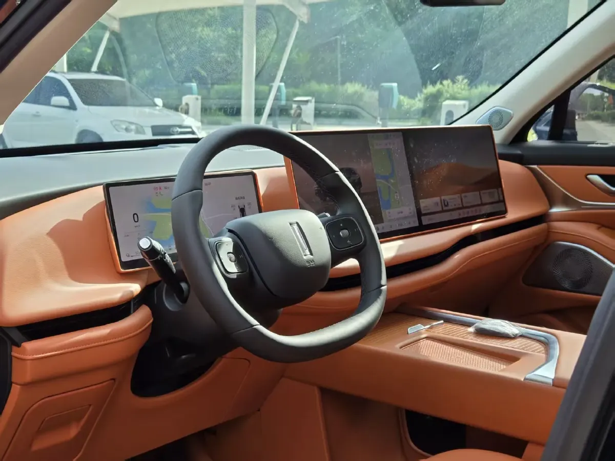 2025 WEY BlueMountain 1.5T 170HP L4 4DHT PHEV 44.5KWH,autocango,china used car exporter,china ev exporter,chinese used car exporter,chinese used ev exporter