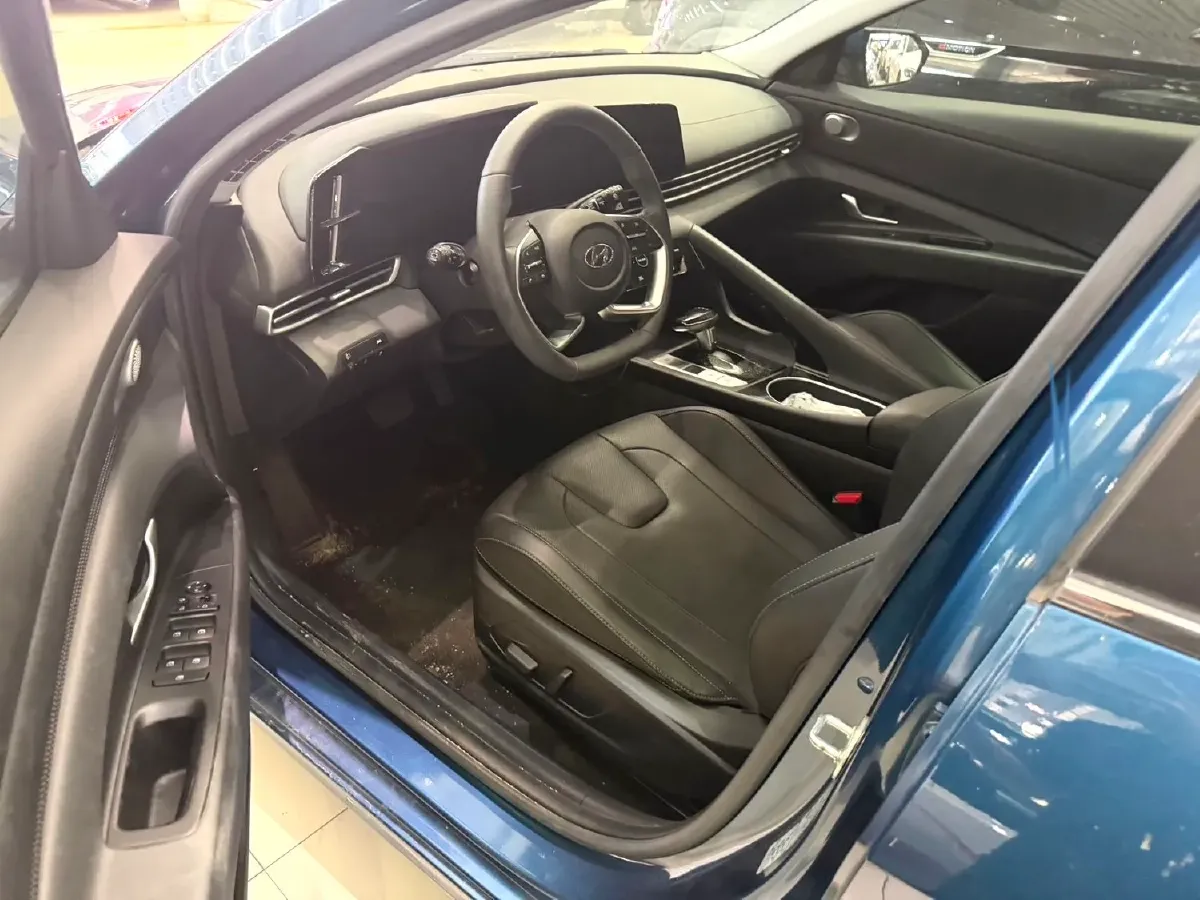2021 Hyundai Elantra 1.5L 115HP L4 CVT,autocango,china used car exporter,china ev exporter,chinese used car exporter,chinese used ev exporter