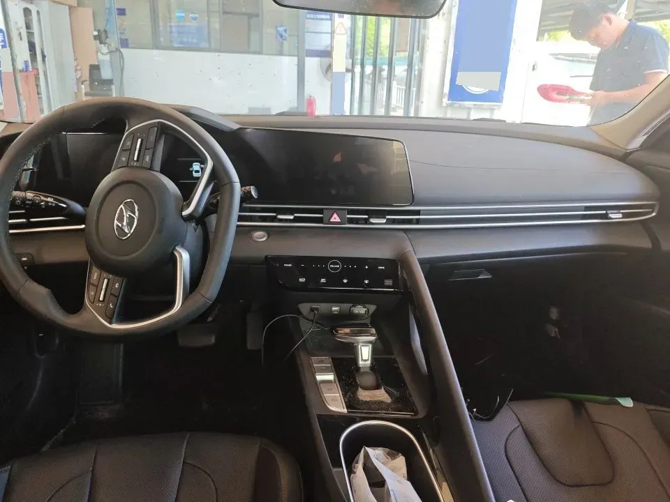 2021 Hyundai Elantra 1.5L 115HP L4 CVT,autocango,china used car exporter,china ev exporter,chinese used car exporter,chinese used ev exporter