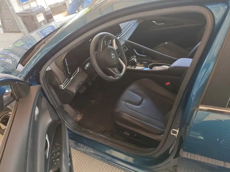 2021 Hyundai Elantra 1.5L 115HP L4 CVT,autocango,china used car exporter,china ev exporter,chinese used car exporter,chinese used ev exporter