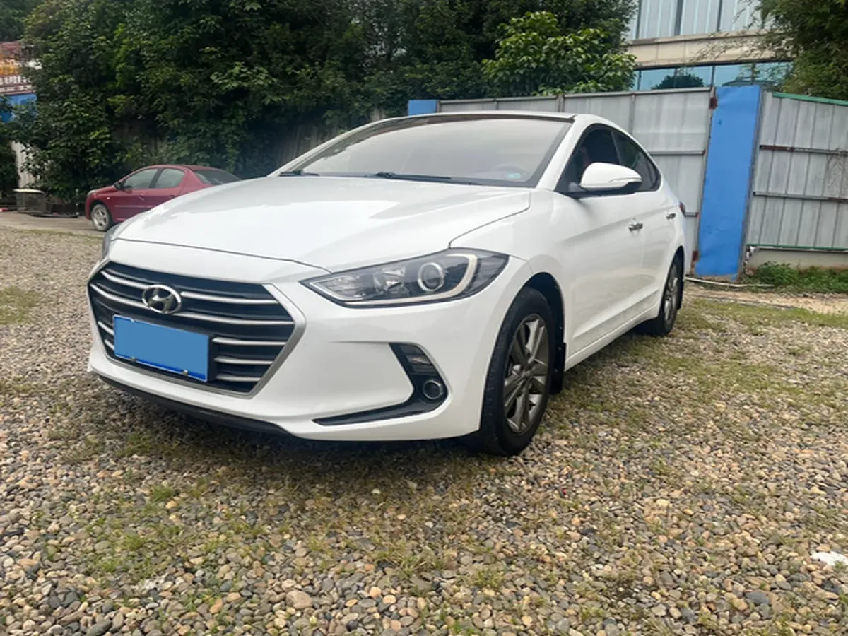 2016 Hyundai Elantra 1.6L 128HP L4 6MT,autocango,china used car exporter,china ev exporter,chinese used car exporter,chinese used ev exporter