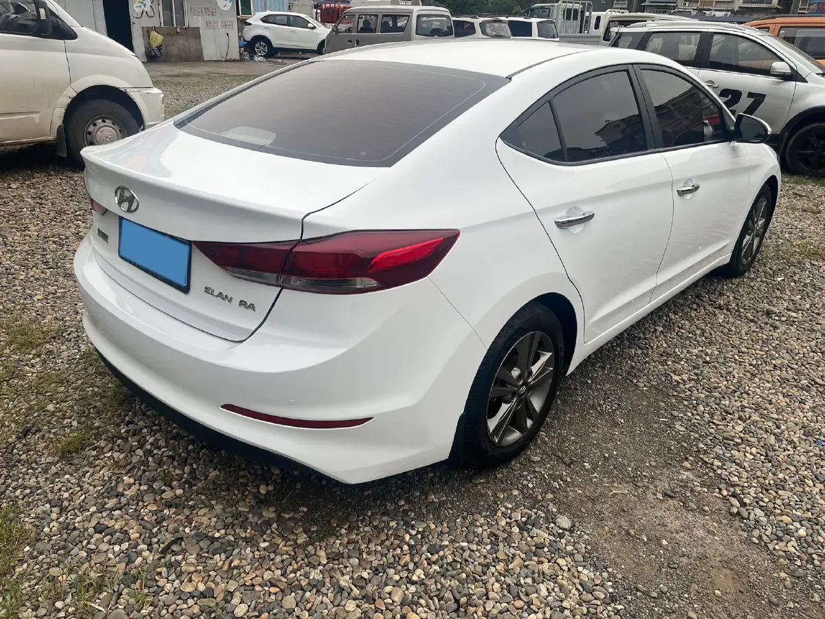 2016 Hyundai Elantra 1.6L 128HP L4 6MT,autocango,china used car exporter,china ev exporter,chinese used car exporter,chinese used ev exporter