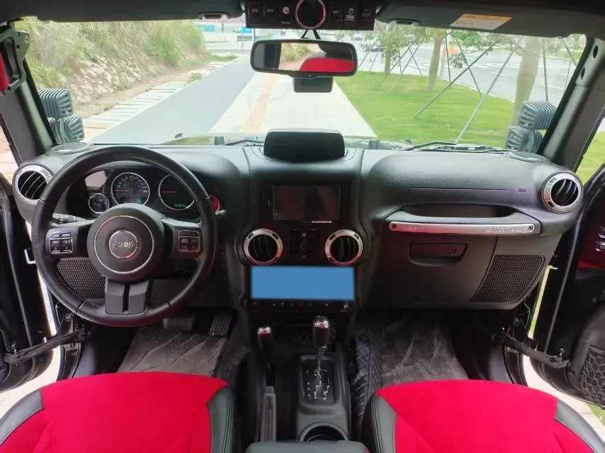2017 Jeep Wrangler 3.6L 284HP V6 5AT,autocango,china used car exporter,china ev exporter,chinese used car exporter,chinese used ev exporter