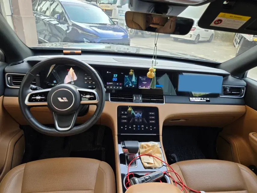 2021 Li ONE Range Extended 131HP REEV 40.5KWH,autocango,china used car exporter,china ev exporter,chinese used car exporter,chinese used ev exporter