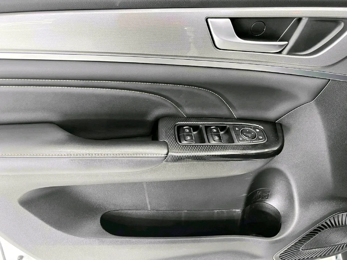 2021 Haval M6 1.5T 150HP L4 7DCT,autocango,china used car exporter,china ev exporter,chinese used car exporter,chinese used ev exporter