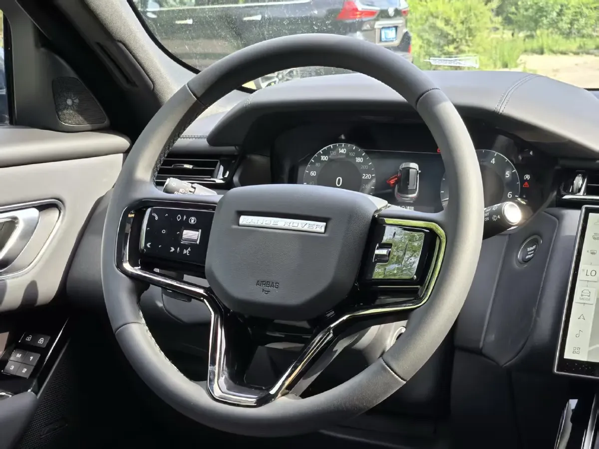 2026 Land Rover Range Rover Velar 2.0T 250HP L4 8AT,autocango,china used car exporter,china ev exporter,chinese used car exporter,chinese used ev exporter