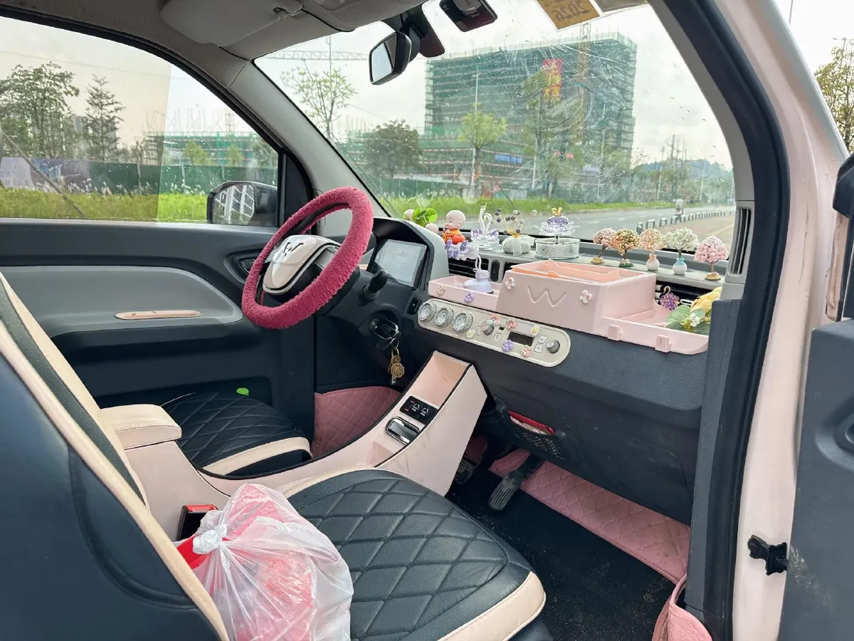 2022 WuLing HongGuang MINI EV BEV 13.9KWH,autocango,china used car exporter,china ev exporter,chinese used car exporter,chinese used ev exporter