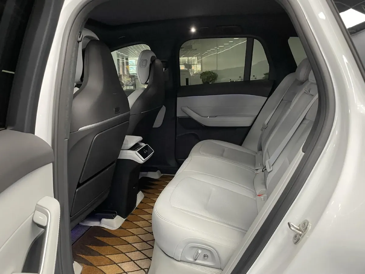 2024 NIO ES6 BEV 75KWH,autocango,china used car exporter,china ev exporter,chinese used car exporter,chinese used ev exporter