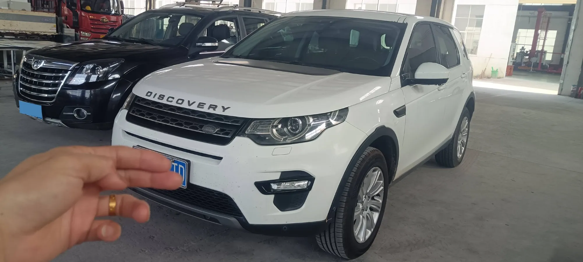 2018 Land Rover Discovery Sport 2.0T 241HP L4 9AT,autocango,china used car exporter,china ev exporter,chinese used car exporter,chinese used ev exporter