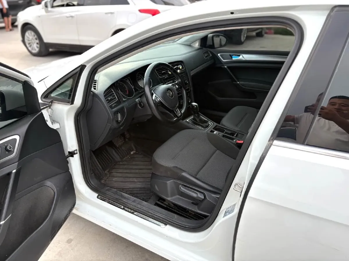 2018 Volkswagen Golf 1.4T 131HP L4 7DCT,autocango,china used car exporter,china ev exporter,chinese used car exporter,chinese used ev exporter