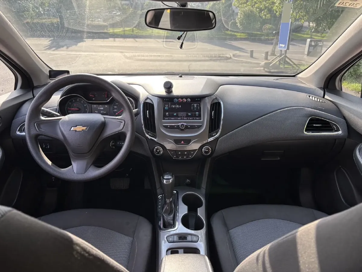 2018 Chevrolet Cruze 1.5L 114HP L4 6AT,autocango,china used car exporter,china ev exporter,chinese used car exporter,chinese used ev exporter
