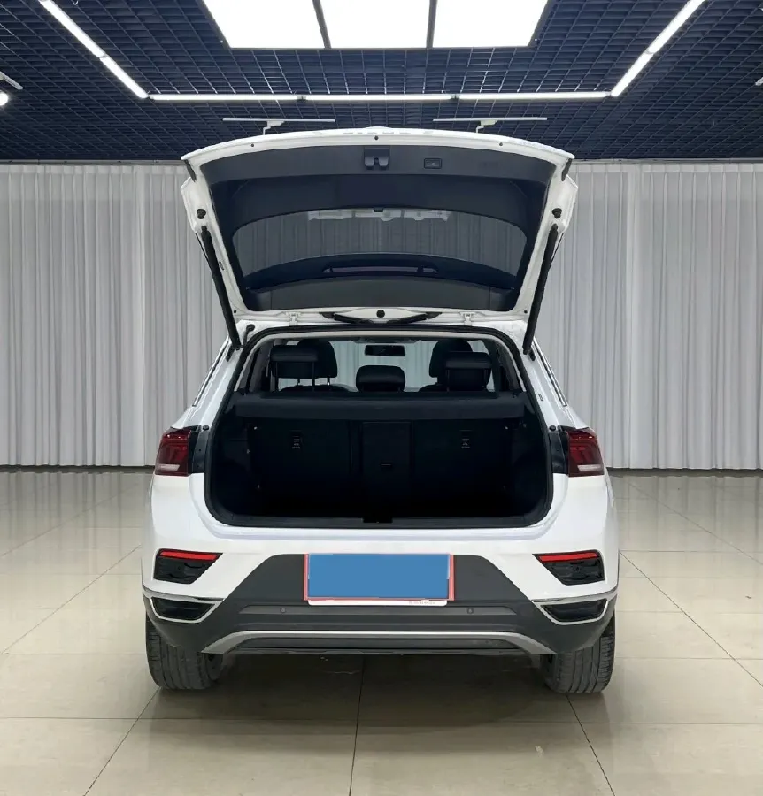2022 Volkswagen T-Roc 1.4T 150HP L4 7DCT,autocango,china used car exporter,china ev exporter,chinese used car exporter,chinese used ev exporter