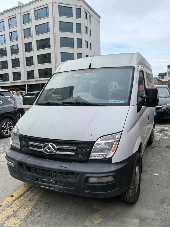 2020 MAXUS Euniq 6 BEV 52.5KWH,autocango,china used car exporter,china ev exporter,chinese used car exporter,chinese used ev exporter