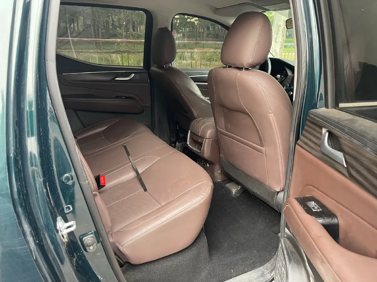 2023 Dongfeng PaLaSuo 2.0T 228HP L4 8AT,autocango,china used car exporter,china ev exporter,chinese used car exporter,chinese used ev exporter
