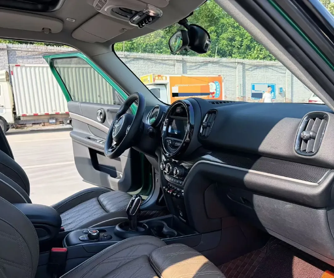 2019 MINI COUNTRYMAN 1.5T 136HP L3 8AT,autocango,china used car exporter,china ev exporter,chinese used car exporter,chinese used ev exporter