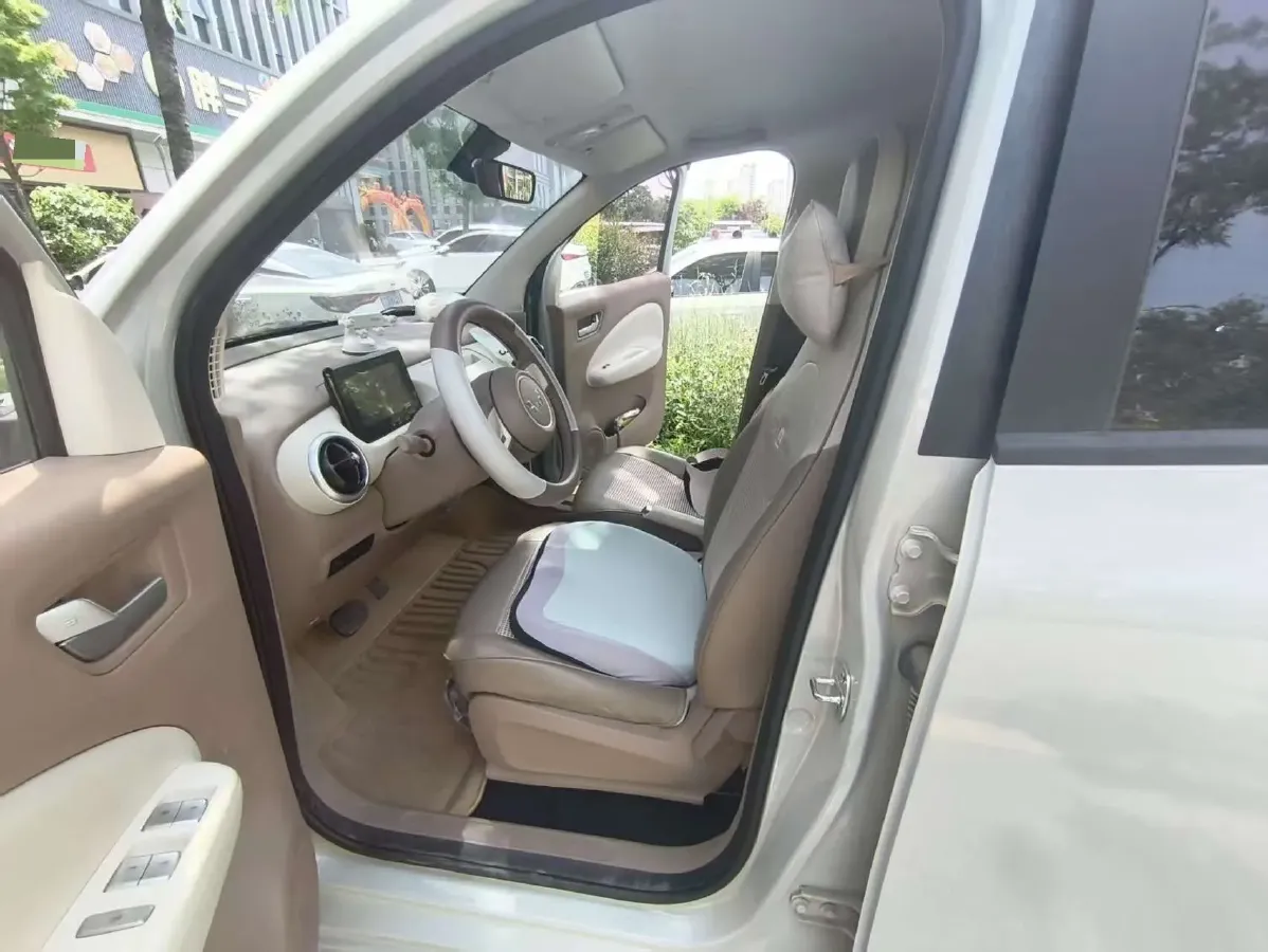 2025 WuLing HongGuang MINI EV BEV 16.2KWH,autocango,china used car exporter,china ev exporter,chinese used car exporter,chinese used ev exporter