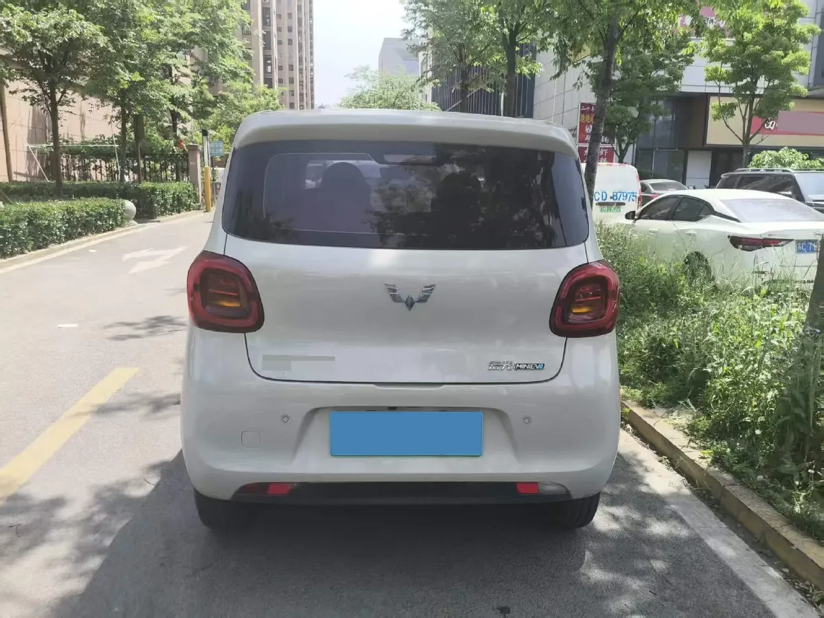 2025 WuLing HongGuang MINI EV BEV 16.2KWH,autocango,china used car exporter,china ev exporter,chinese used car exporter,chinese used ev exporter