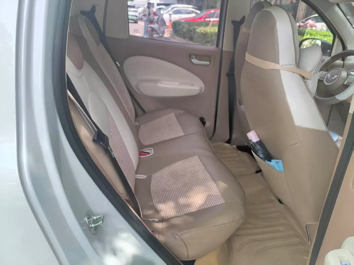 2025 WuLing HongGuang MINI EV BEV 16.2KWH,autocango,china used car exporter,china ev exporter,chinese used car exporter,chinese used ev exporter