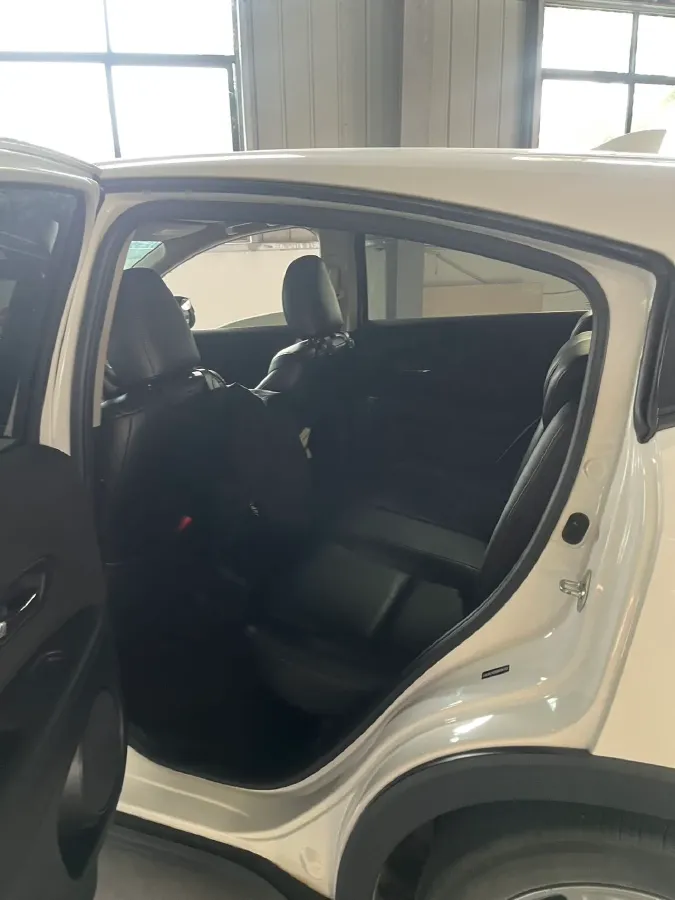 2020 Honda Vezel 1.5T 177HP L4 CVT,autocango,china used car exporter,china ev exporter,chinese used car exporter,chinese used ev exporter