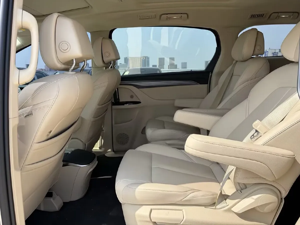 2025 Buick GL8 1.5T 180HP L4 2DHT PHEV,autocango,china used car exporter,china ev exporter,chinese used car exporter,chinese used ev exporter