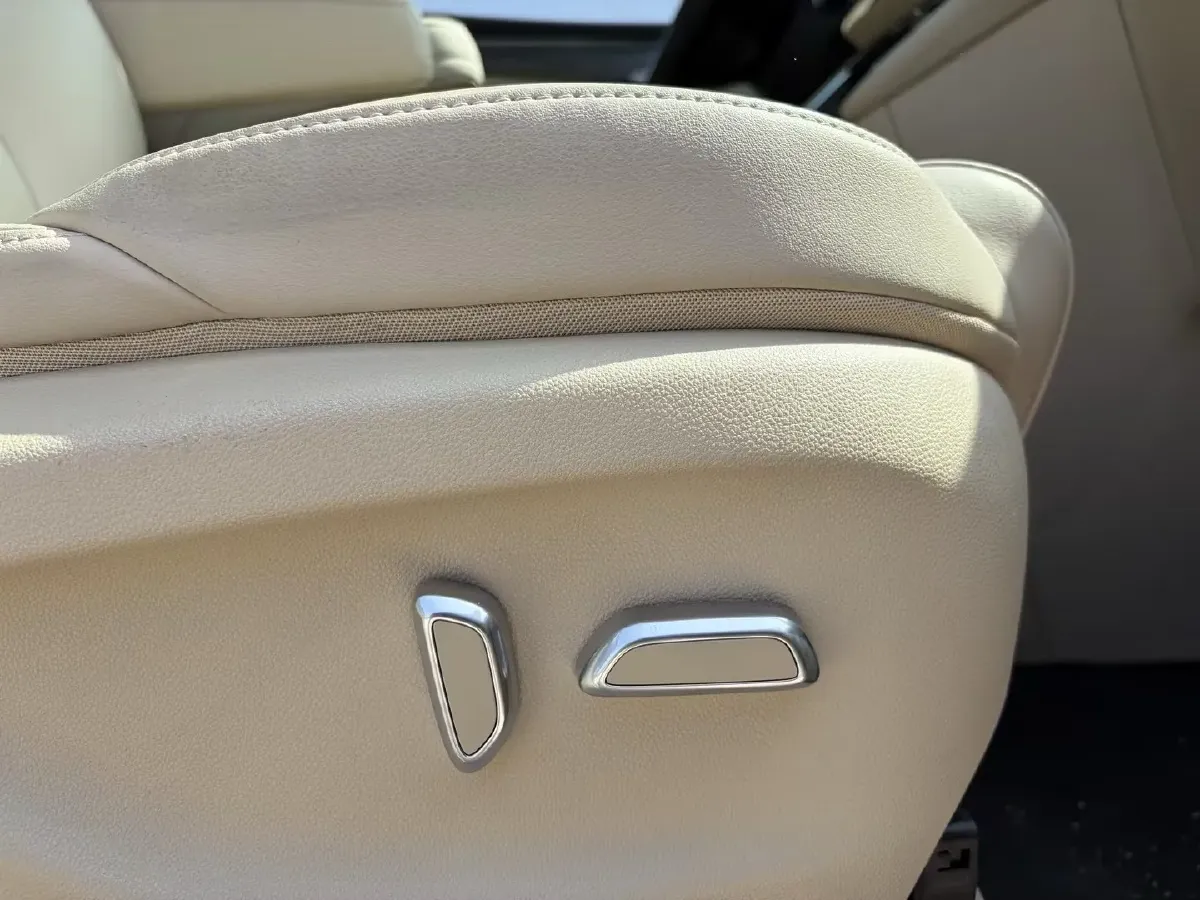 2025 Buick GL8 1.5T 180HP L4 2DHT PHEV,autocango,china used car exporter,china ev exporter,chinese used car exporter,chinese used ev exporter