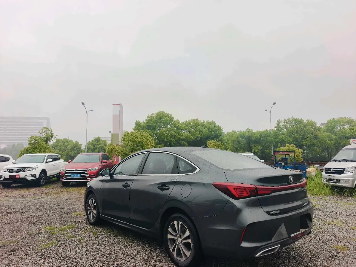 2022 ChangAn Eado 1.4T 160HP L4 7DCT,autocango,china used car exporter,china ev exporter,chinese used car exporter,chinese used ev exporter