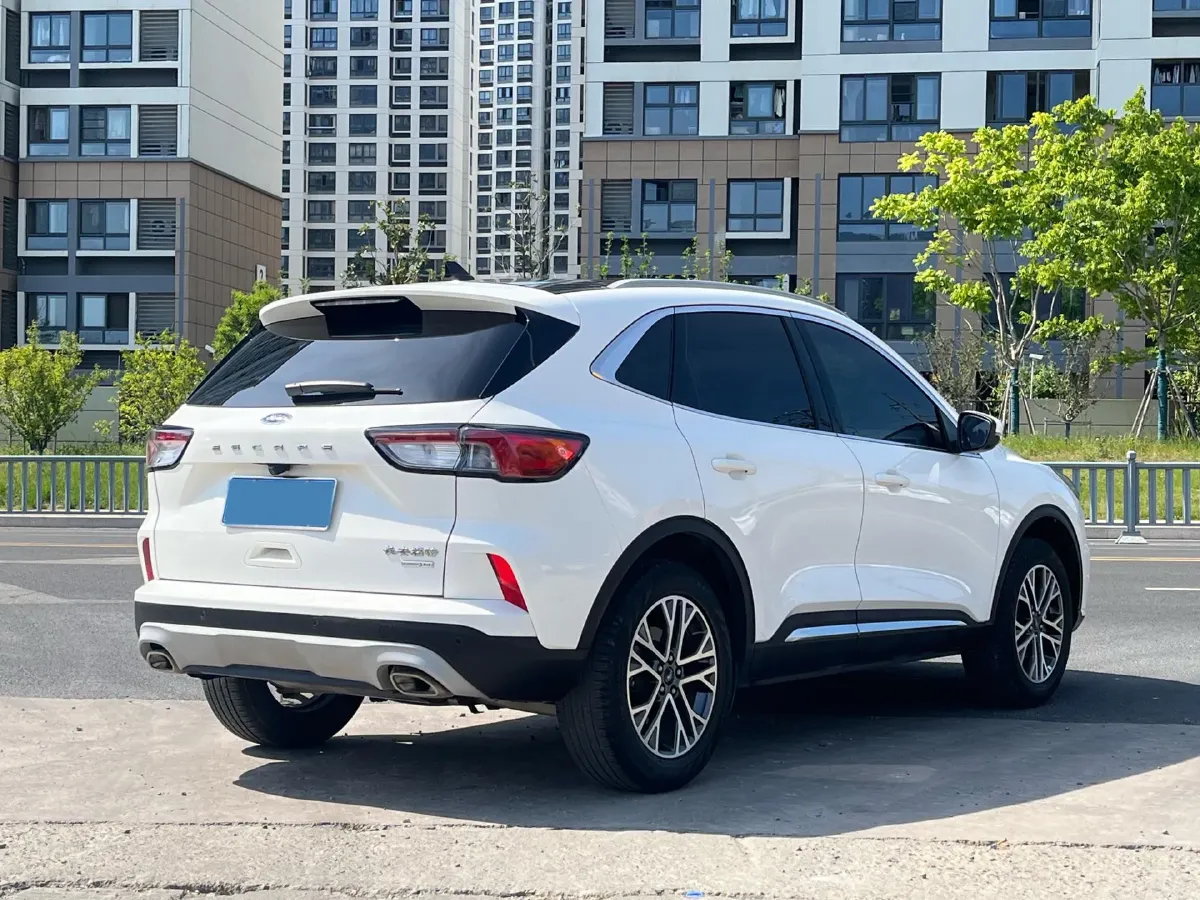 2020 Ford Escape 2.0T 248HP L4 8AT,autocango,china used car exporter,china ev exporter,chinese used car exporter,chinese used ev exporter