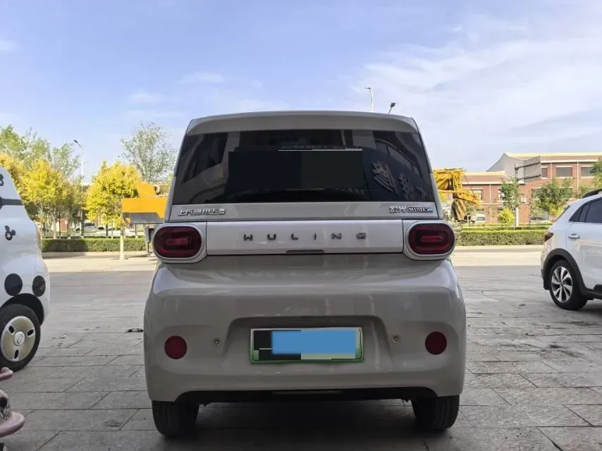 2024 WuLing HongGuang MINI EV BEV 17.3KWH,autocango,china used car exporter,china ev exporter,chinese used car exporter,chinese used ev exporter