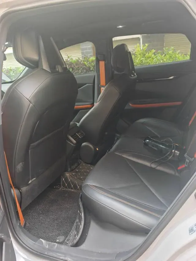 2022 ChangAn UNI-V 1.5T 188HP L4 7DCT,autocango,china used car exporter,china ev exporter,chinese used car exporter,chinese used ev exporter