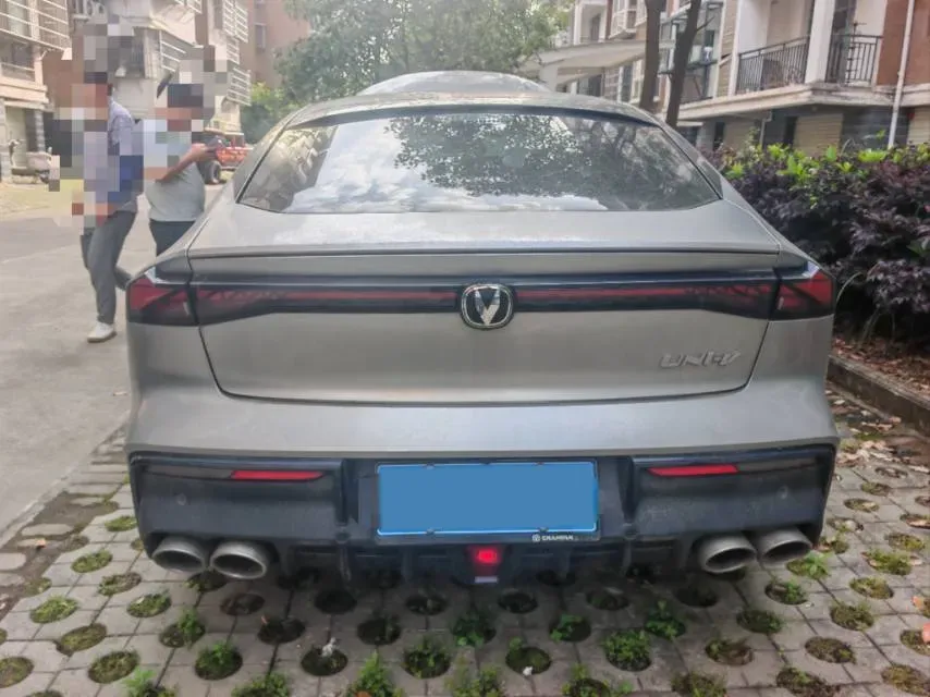 2022 ChangAn UNI-V 1.5T 188HP L4 7DCT,autocango,china used car exporter,china ev exporter,chinese used car exporter,chinese used ev exporter