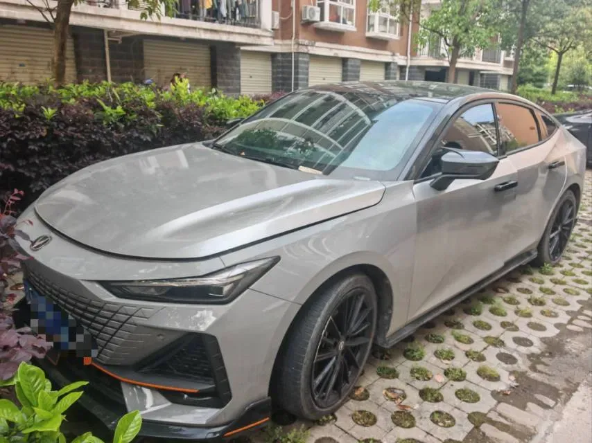2022 ChangAn UNI-V 1.5T 188HP L4 7DCT,autocango,china used car exporter,china ev exporter,chinese used car exporter,chinese used ev exporter