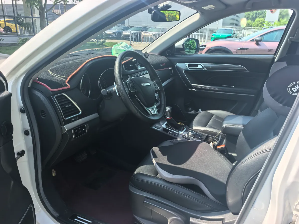 2018 Haval H6 Coupe 1.5T 169HP L4 7DCT,autocango,china used car exporter,china ev exporter,chinese used car exporter,chinese used ev exporter