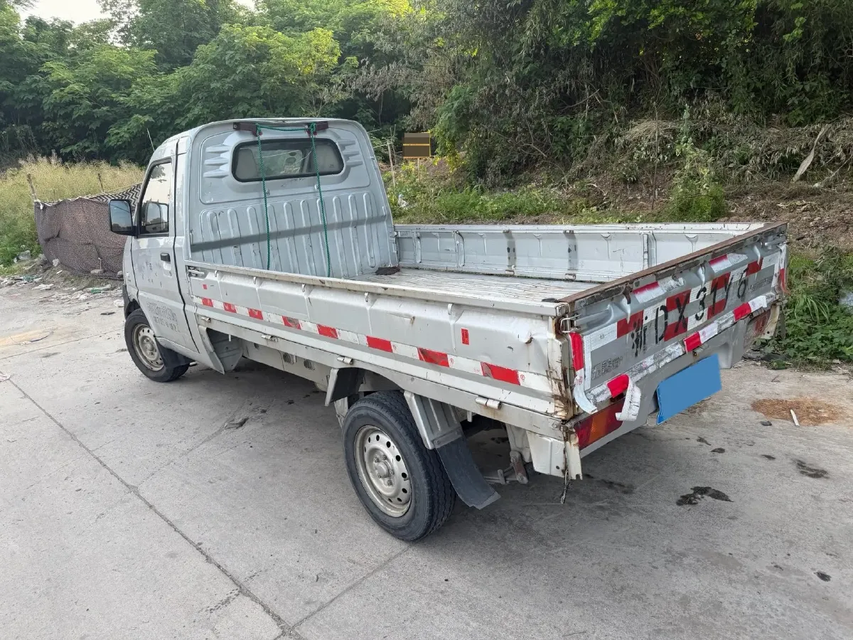 2018 WuLing RongGuang New Truck 1.5L 107HP L4 5MT,autocango,china used car exporter,china ev exporter,chinese used car exporter,chinese used ev exporter