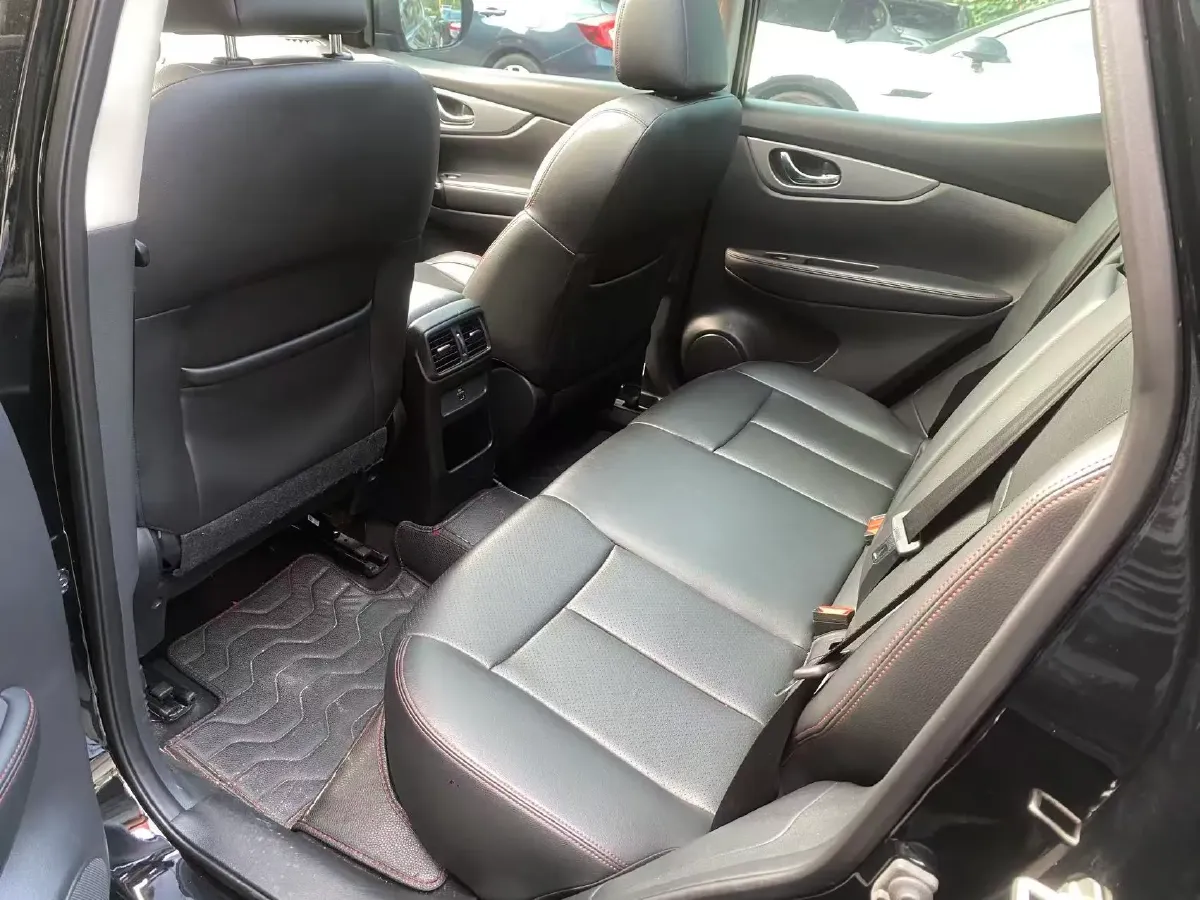 2022 Nissan Qashqai 2.0L 151HP L4 CVT,autocango,china used car exporter,china ev exporter,chinese used car exporter,chinese used ev exporter