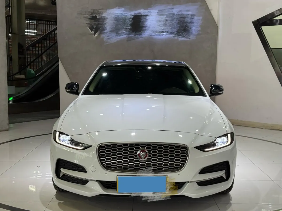 2020 Jaguar XEL 2.0T 250HP L4 8AT,autocango,china used car exporter,china ev exporter,chinese used car exporter,chinese used ev exporter