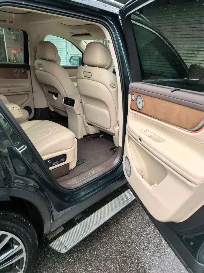 2024 AITO AITO M9 1.5T 152HP L4 REEV 42KWH,autocango,china used car exporter,china ev exporter,chinese used car exporter,chinese used ev exporter