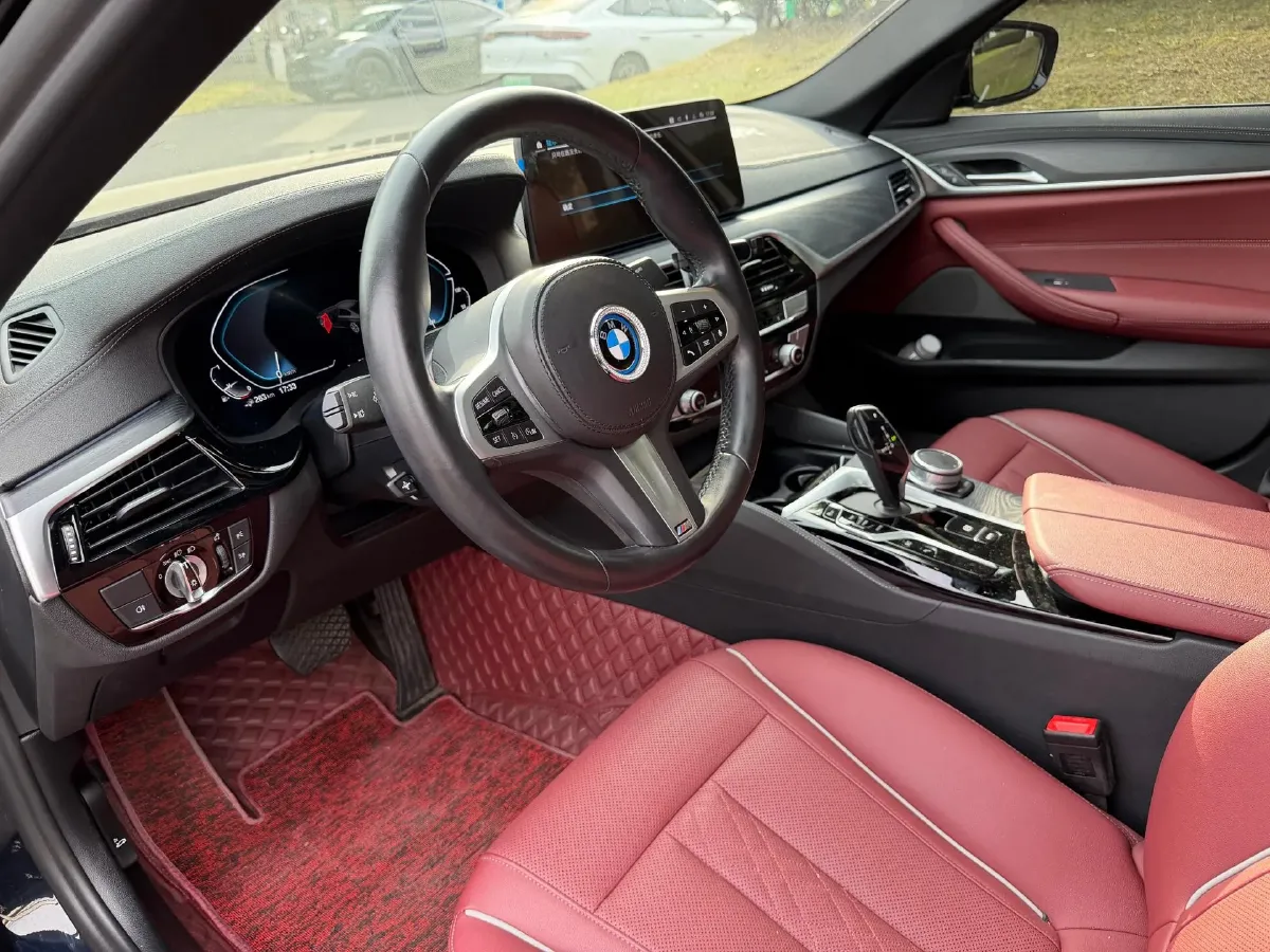 2022 BMW 5 Series 2.0T 184HP L4 8AT PHEV 17.7KWH,autocango,china used car exporter,china ev exporter,chinese used car exporter,chinese used ev exporter