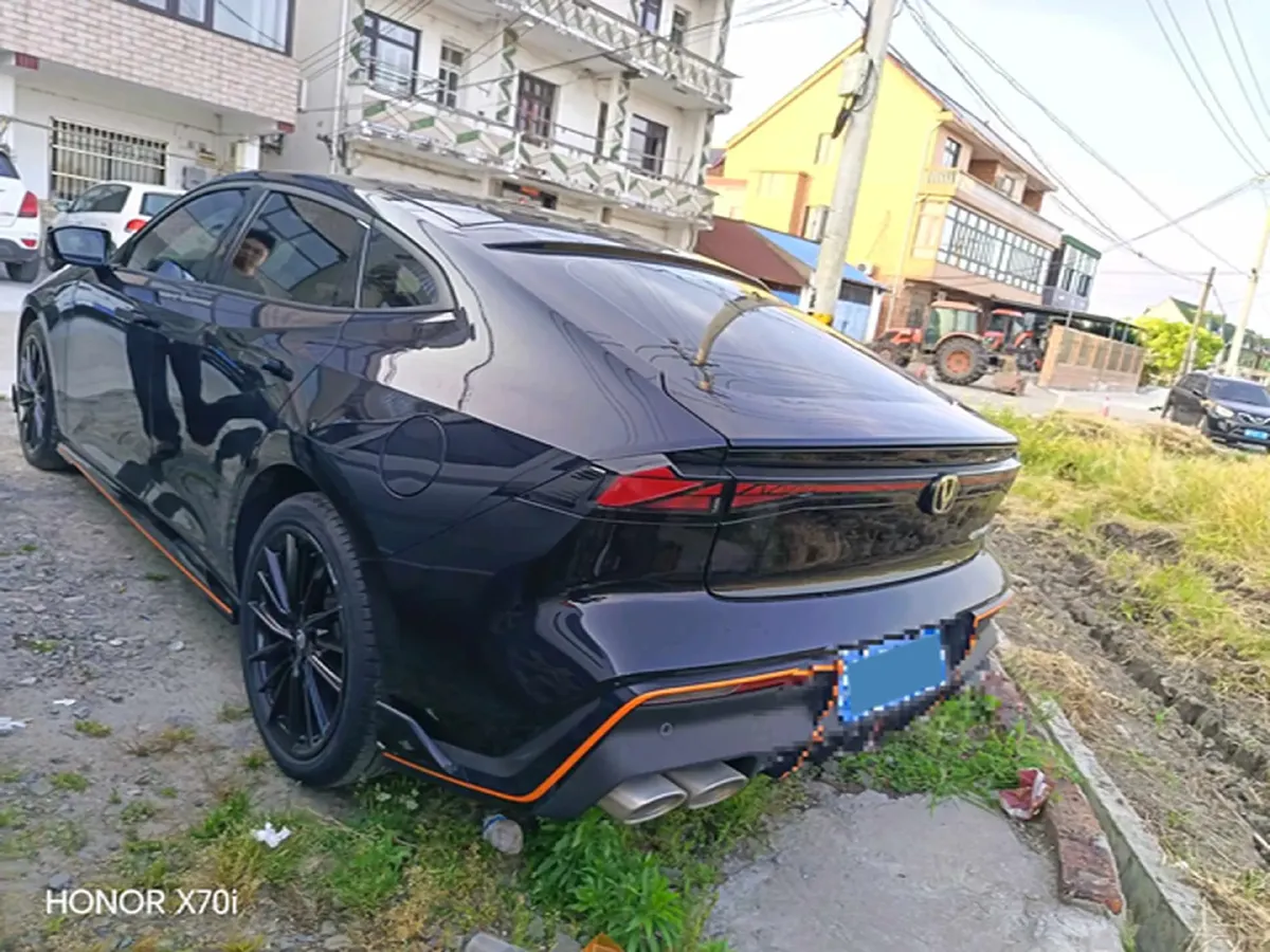 2023 ChangAn UNI-V 1.5T 188HP L4 7DCT,autocango,china used car exporter,china ev exporter,chinese used car exporter,chinese used ev exporter