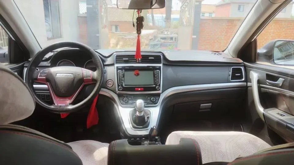 2018 Haval M6 1.5T 150HP L4 6MT,autocango,china used car exporter,china ev exporter,chinese used car exporter,chinese used ev exporter