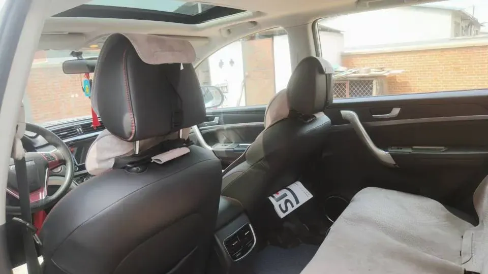 2018 Haval M6 1.5T 150HP L4 6MT,autocango,china used car exporter,china ev exporter,chinese used car exporter,chinese used ev exporter