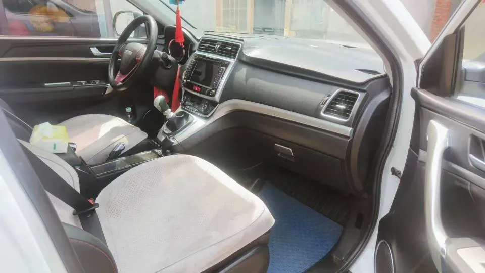 2018 Haval M6 1.5T 150HP L4 6MT,autocango,china used car exporter,china ev exporter,chinese used car exporter,chinese used ev exporter