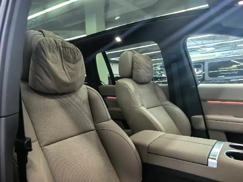 2025 Li L6 Range Extended 154HP L4 REEV,autocango,china used car exporter,china ev exporter,chinese used car exporter,chinese used ev exporter