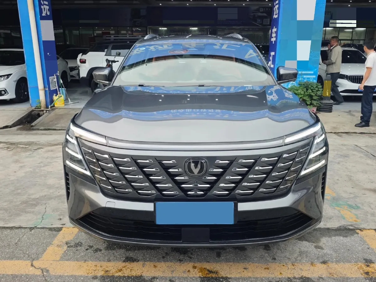 2025 ChangAn CS75 Plus 1.5T 192HP L4 8AT,autocango,china used car exporter,china ev exporter,chinese used car exporter,chinese used ev exporter