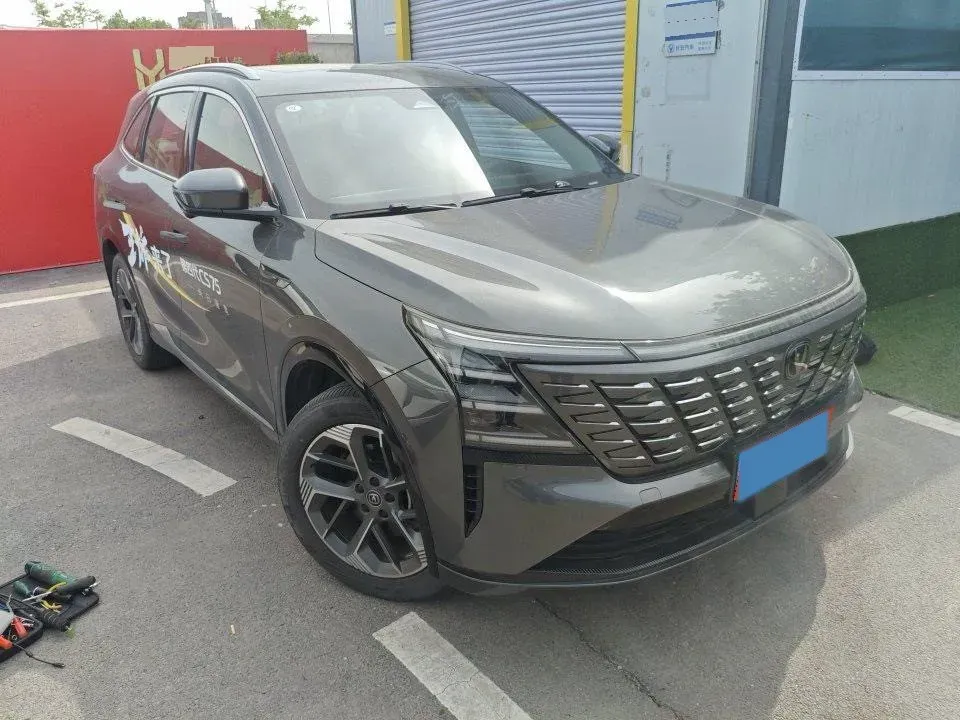 2025 ChangAn CS75 Plus 1.5T 192HP L4 8AT,autocango,china used car exporter,china ev exporter,chinese used car exporter,chinese used ev exporter
