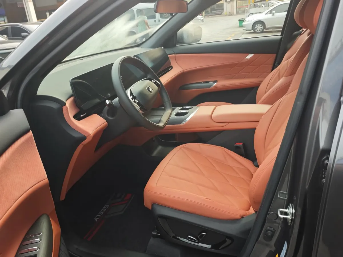 2025 ChangAn CS75 Plus 1.5T 192HP L4 8AT,autocango,china used car exporter,china ev exporter,chinese used car exporter,chinese used ev exporter